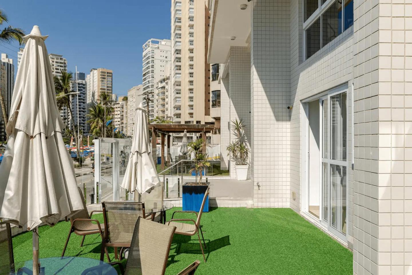 Apto - Predio De Frente Para Praia - Asturias - Guaruja - 2 Vagas Garagem - Wi-Fi E Ar Condicionado Luaran gambar